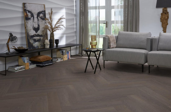 Herringbone klik PVC charcoal - Matteo studio B.V.